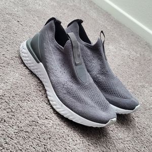 *LIKE NEW* Nike EPIC fly knit slip on